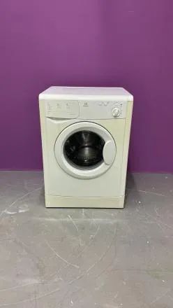 Лот: 21106032. Фото: 1. стиральная машина Indesit б/у... Стиральные машины
