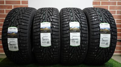 Лот: 23564108. Фото: 1. Зимняя резина 235/55 R-17 "Ikon... Шины
