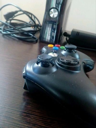 Лот: 9303233. Фото: 1. Продам xbox 360 250gb freeboot. Игровые приставки, консоли
