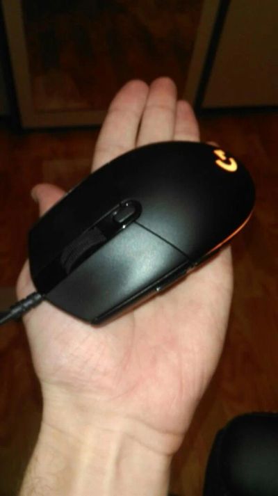 Лот: 11203012. Фото: 1. Игровая мышка logitech g102. Клавиатуры и мыши