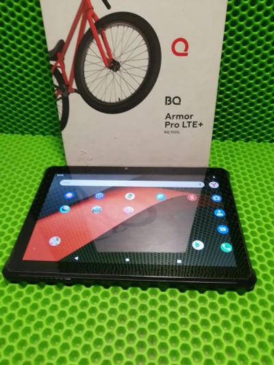 Лот: 20941222. Фото: 1. Планшет BQ 1022L Armor PRO LTE... Планшеты