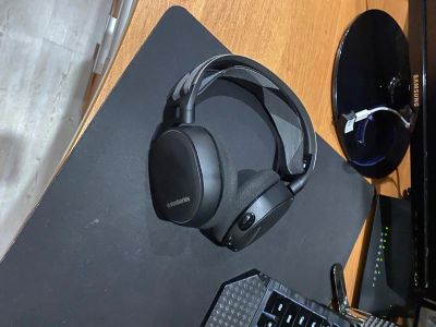 Лот: 16414004. Фото: 1. Радиочастотные наушники SteelSeries... Наушники, гарнитуры