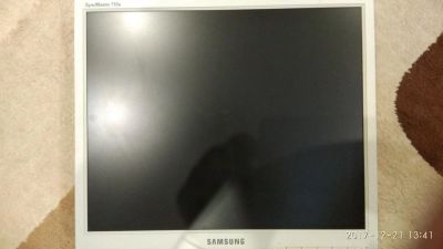Лот: 10797204. Фото: 1. Монитор 1. ЖК-мониторы