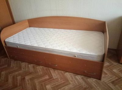 Лот: 8959170. Фото: 1. Кровать с матрасом. Кровати