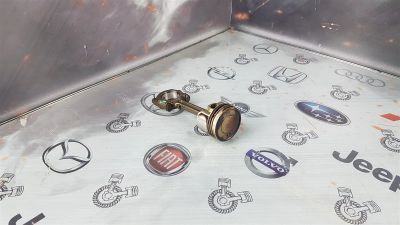 Лот: 23589672. Фото: 1. Поршень с шатуном Subaru R2 EN07E... Двигатель и элементы двигателя