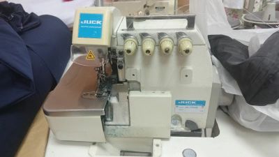 Лот: 22561871. Фото: 1. Продам краеобметочный четырехниточный... Швейная, вязальная