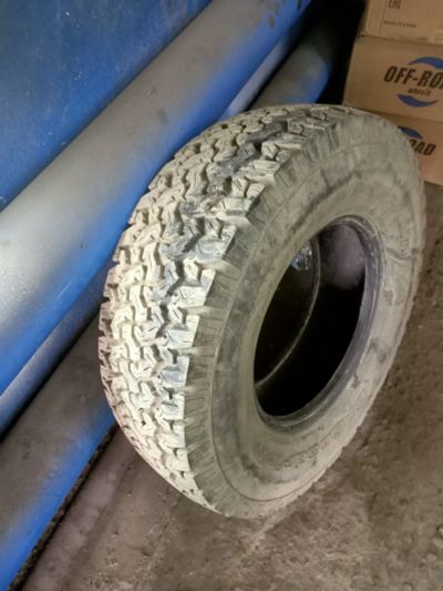 Лот: 17547108. Фото: 1. Одна шина BFGoodrich. Шины