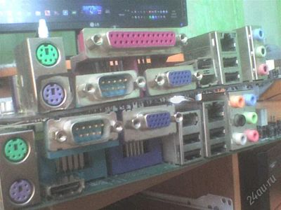 Лот: 904258. Фото: 1. 2 материнские платы LGA775, под... Материнские платы