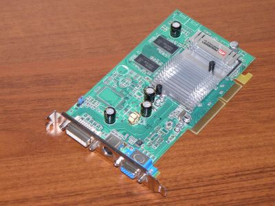 Лот: 11701539. Фото: 1. Видеокарта AGP Radeon 9600 128... Видеокарты
