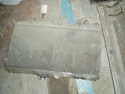 Лот: 3079508. Фото: 1. Радиатор Toyota Carib 1990г. Двигатель и элементы двигателя