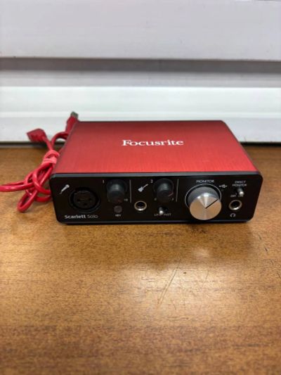 Лот: 23540441. Фото: 1. Focusrite Scarlett Solo 2Gen звуковая... Микшеры, предусилители, микрофонные эффекты