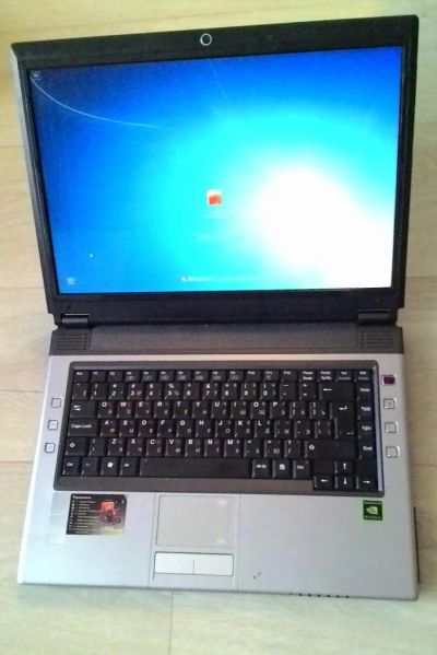 Лот: 5067775. Фото: 1. ноутбук 15,4" Roverbook Pro 501... Ноутбуки