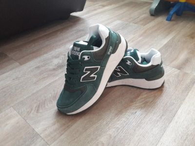 Лот: 10993061. Фото: 1. Кроссовки New balance, замша... Кеды, кроссовки, слипоны