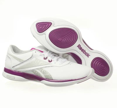 Лот: 3302658. Фото: 1. Рибок Кроссовки жен reebok Easy... Кеды, кроссовки, слипоны