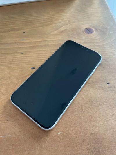 Лот: 17235409. Фото: 1. iPhone XR 64GB. Смартфоны
