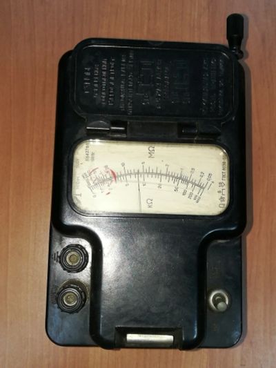 Лот: 13319936. Фото: 1. мегаомметр М110 1М, 500 вольт. Контрольно-измерительное оборудование