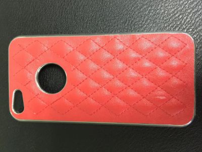 Лот: 5130556. Фото: 1. Чехол для iPhone 5/5S красная... Чехлы, бамперы