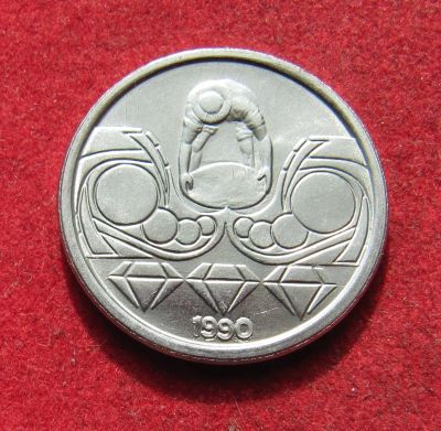 Лот: 20942473. Фото: 1. Бразилия 10 сентаво, 1990г. Америка