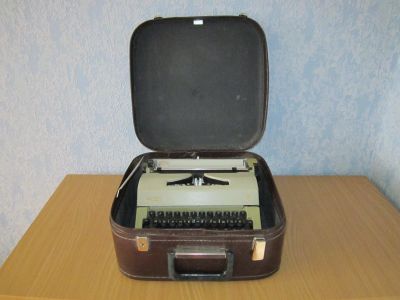 Лот: 16873307. Фото: 1. Печатная машинка (СССР). Другое (компьютеры, оргтехника, канцтовары)