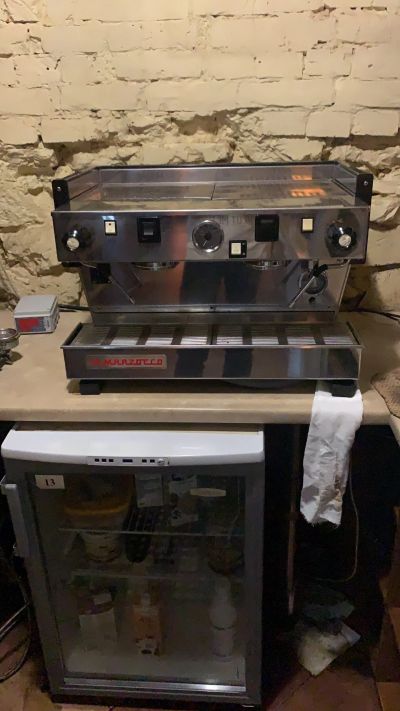 Лот: 15333984. Фото: 1. Кофемашина La Marzocco 2ee. Пищевое