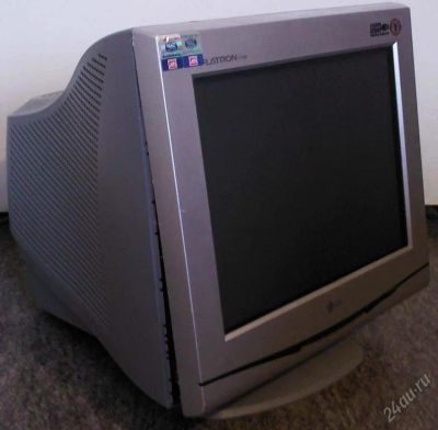 Лот: 92299. Фото: 1. LG Flatron F700P без видео-кабеля. ЭЛТ-мониторы