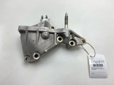 Лот: 25529161. Фото: 1. Кронштейн опоры двигателя Toyota... Двигатель и элементы двигателя