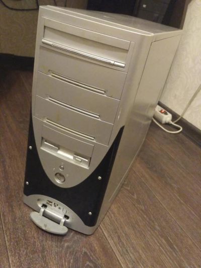 Лот: 10784715. Фото: 1. ПК Intel Pentium 4 2.4GHz, 512ОЗУ... Компьютеры в сборе