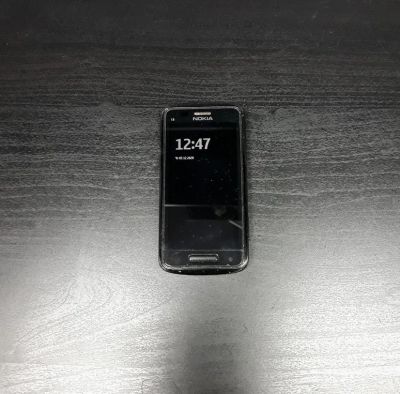 Лот: 12754084. Фото: 1. Смартфон Nokia C6-01. Смартфоны