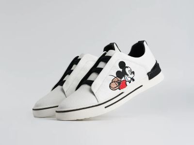 Лот: 25357722. Фото: 1. Кроссовки Gucci. Кеды, кроссовки, слипоны