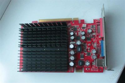 Лот: 2316966. Фото: 1. видеокарта Geforce 7600GS PCI-E... Видеокарты