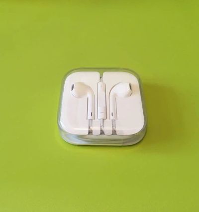 Лот: 12727437. Фото: 1. Наушники Apple EarPods с разъёмом... Красноярск