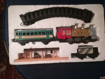 Лот: 12536818. Фото: 1. Детская железная дорога игрушка. Конструкторы