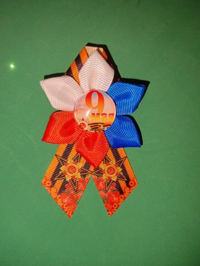 Лот: 25129305. Фото: 1. Брошь 9 мая. Броши