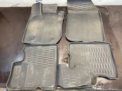 Лот: 21702319. Фото: 1. ковры салонные Nissan Terrano... Двигатель и элементы двигателя