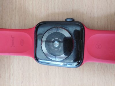 Лот: 15564398. Фото: 1. Apple Watch S4. Смарт-часы, фитнес-браслеты, аксессуары