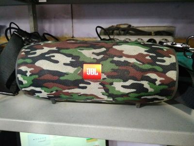 Лот: 10498455. Фото: 1. Продам Колонку JBL Xtreme Camouflage. Портативные, беспроводные колонки