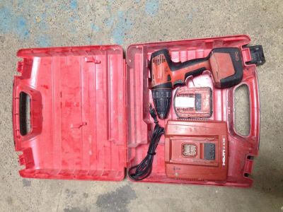Лот: 10066380. Фото: 1. Шуруповёрт Hilti. Электроинструмент