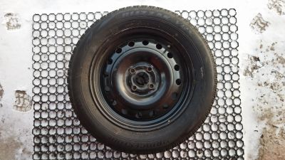 Лот: 18368872. Фото: 1. Blizzak vrx 195/60 r15. Шины на дисках
