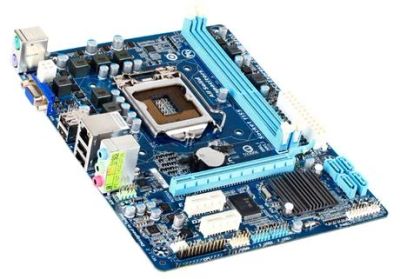 Лот: 3978637. Фото: 1. GigaByte GA-H61M-DS2 rev 1.2... Материнские платы