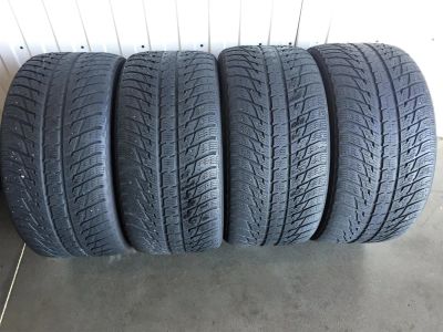 Лот: 10117716. Фото: 1. Nokian Hakkapeliitta WR SUW 295... Шины