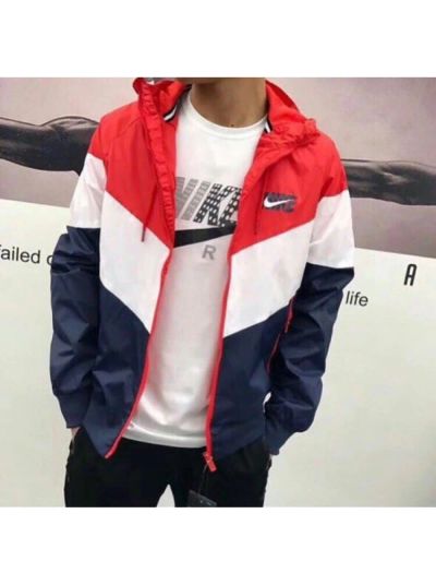 Лот: 16789754. Фото: 1. 3 Ветровка nike. Верхняя одежда