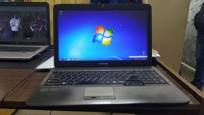 Лот: 10595543. Фото: 1. Ноутбук Samsung R540. Ноутбуки