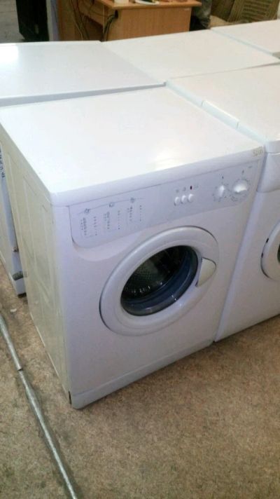Лот: 5183909. Фото: 1. Стиральная машина Indesit W83T... Стиральные машины
