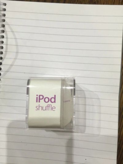 Лот: 4919063. Фото: 1. Ipod Shuffle 2gb. Плееры