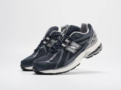 Лот: 24975459. Фото: 1. Кроссовки New Balance 1906R. Кеды, кроссовки, слипоны