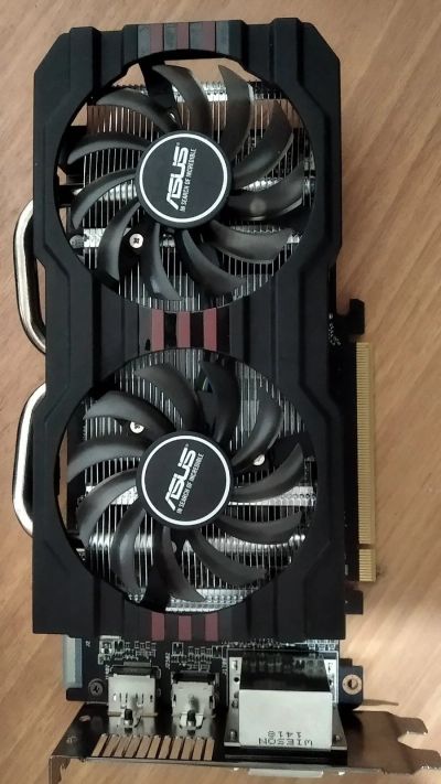 Лот: 15330624. Фото: 1. AMD Radeon R9 270 2Gb. Видеокарты