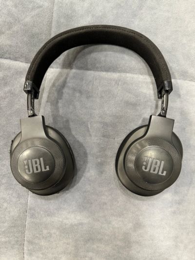 Лот: 21277615. Фото: 1. Беспроводные наушники jbl e55bt. Наушники, гарнитуры