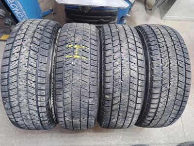Лот: 24668777. Фото: 1. 4шт 225-60-17 Bridgestone Blizzak... Шины