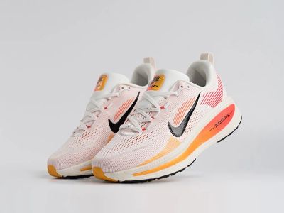 Лот: 25408748. Фото: 1. Кроссовки Nike Vomero 18. Кеды, кроссовки, слипоны