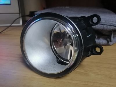 Лот: 18049629. Фото: 1. Пара противотуманных фар , Toyota... Оптика и освещение